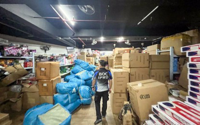 110-m-fake-goods-seized-in-manila1.jpg