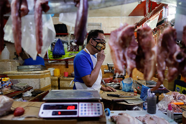 meat-vendor-manila-gcq.jpg