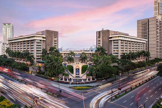 the-peninsula-manila2.jpg